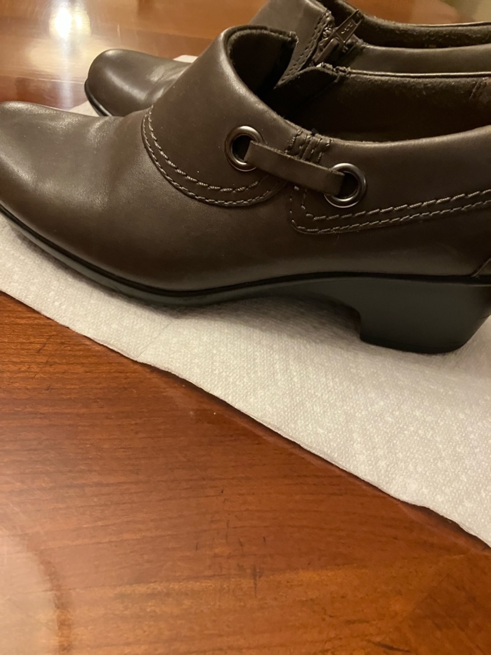 CLARK’S. Dark Green Leather With Side Zipper Shoe. Size 7.5. VERY NICE! - Picture 13 of 14
